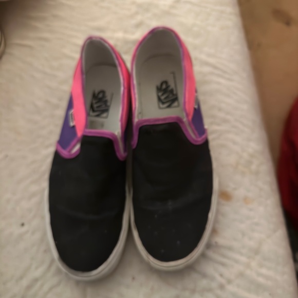 vans - Picture 4 of 5